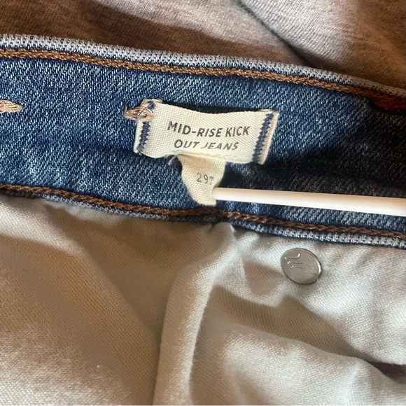 Madewell 29T *Tall* Kick-Out Crop Mid Rise Oneida Wash $138 - Picture 10 of 11